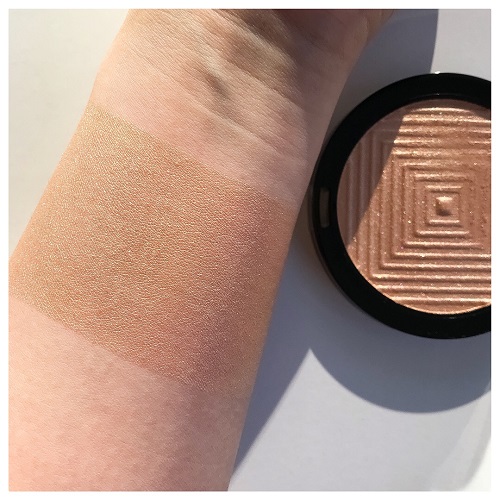 Maybelline Master Chrome Metallic Highlighter Review & Swatches