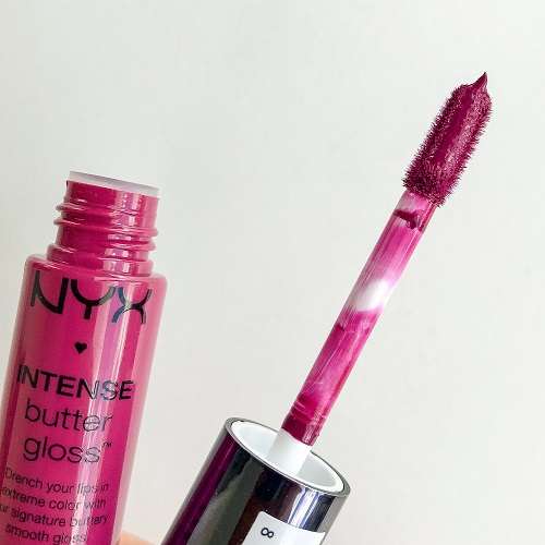 NYX Cosmetics Intense Butter Gloss Review & Photo (Spice Cake)