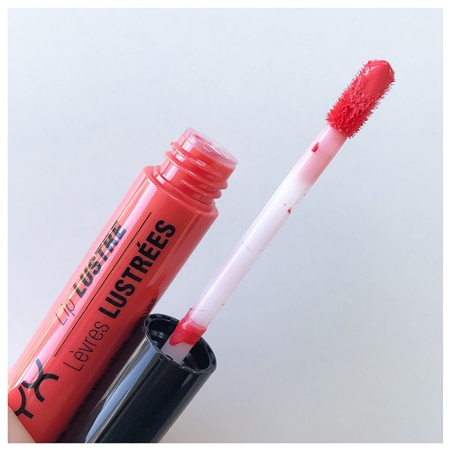 NYX Cosmetics Lip Lustre Glossy Tip Tint Review & Photo (Juicy Peach)
