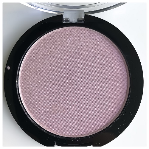 NYX Duo Illuminating Powder Review & Photo (Lavender Steel)