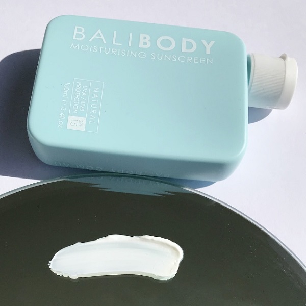 Bali Body Moisturising Sunscreen Texture & Review