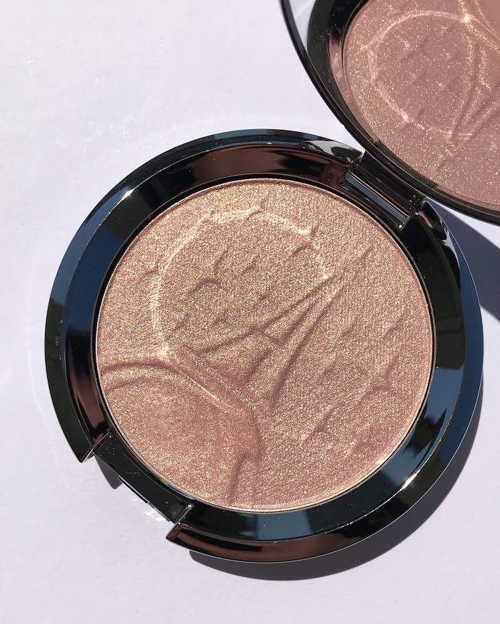 Becca Shimmering Skin Perfector Pressed Highlighter Parisian Lights Review & Photos