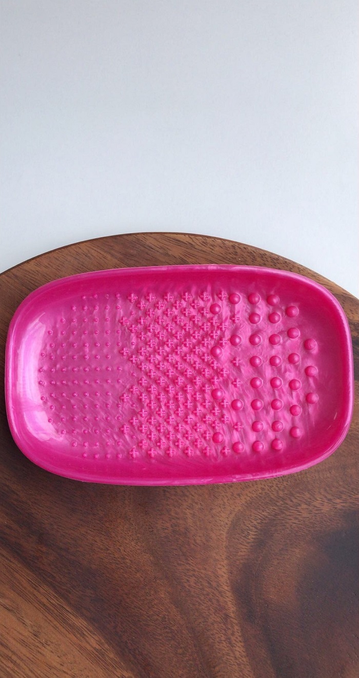 Bottom Shelf Beauty - Real Techniques Brush Cleaning Pad