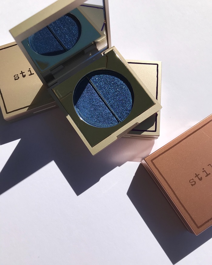 Stila Vivid And Vibrant Eyeshadow Duo Review & Swatches (Sapphire)