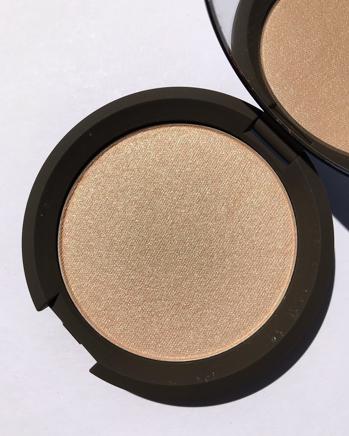 Becca Shimmering Skin Perfector Pressed Highlighter Moonstone Review & Swatch