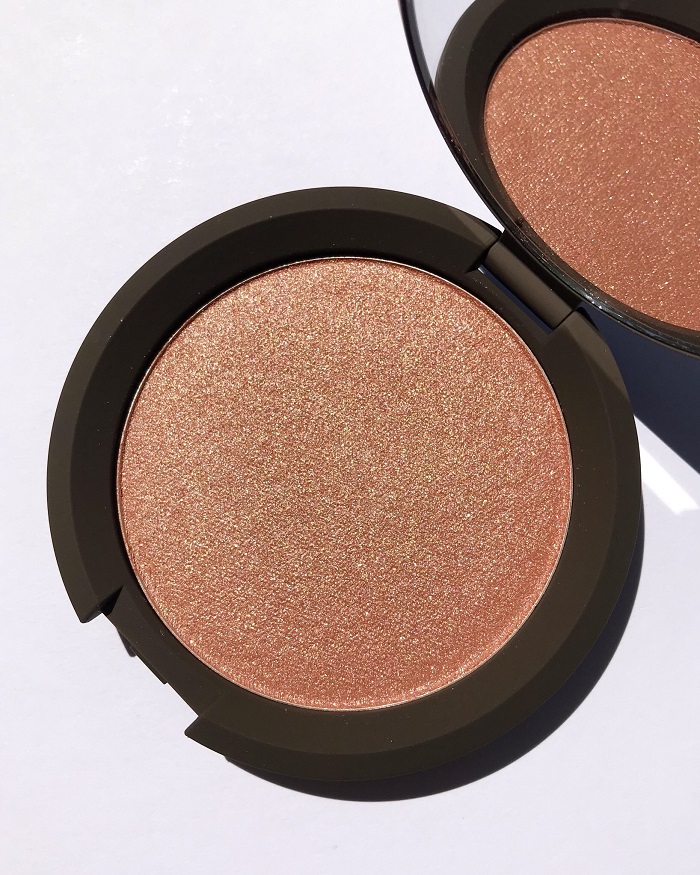 Becca Shimmering Skin Perfector Pressed Highlighter Rose Gold Photo & Swatches