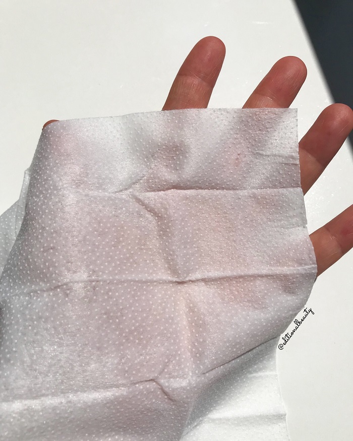 nuFace Prep-N-Glow Cleansing Cloth Review (Closeup)