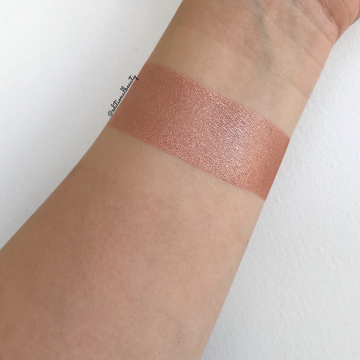 Bobbi Brown Highlighter Powder Afternoon Glow Review & Swatches (Indoor Light)