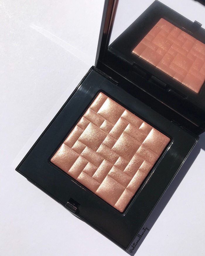 Bobbi Brown Highlighter Powder Afternoon Glow Swatches & Review